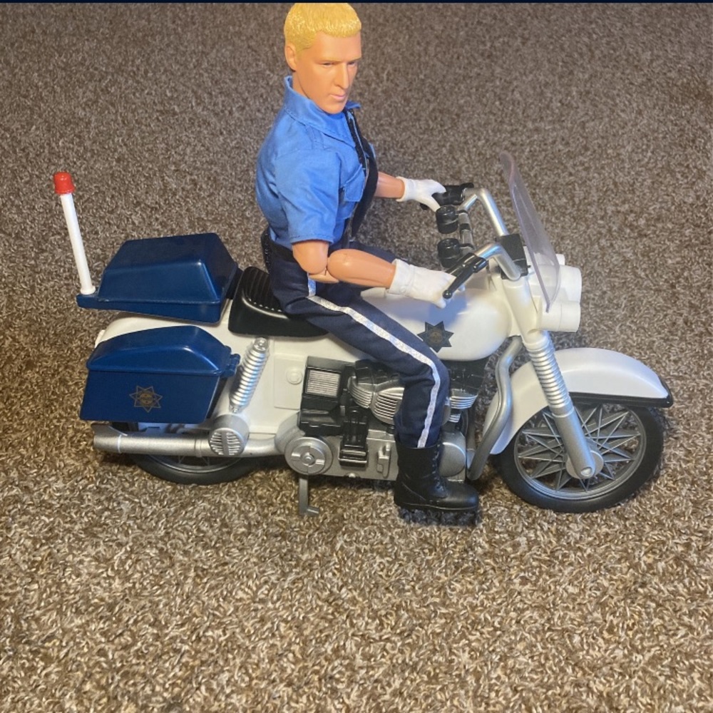 Kids Toy Policeman Action Figure